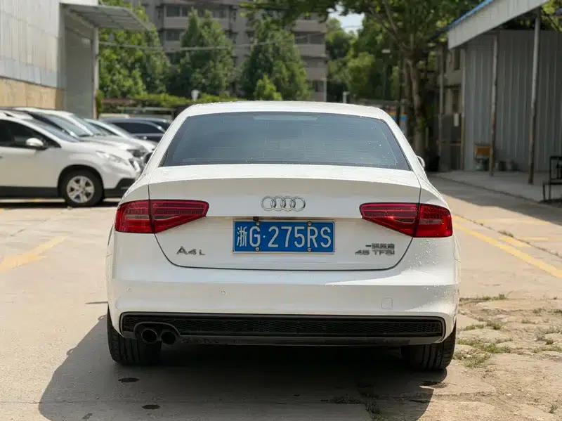 Audi A4L 2015 45 TFSI quattro Sport Edition — миниатюра 5