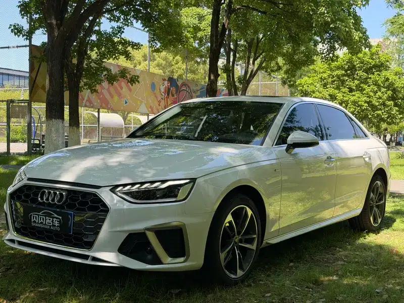 Audi A4L 2023 40 TFSI Fashion Dynamic Edition — миниатюра 1
