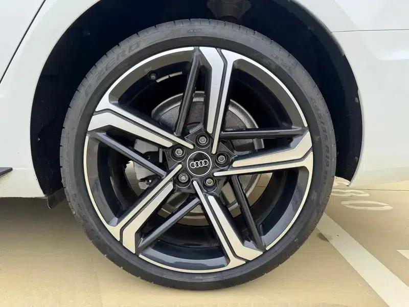 Audi A4L 2024 40 TFSI Luxury Dynamic — миниатюра 7