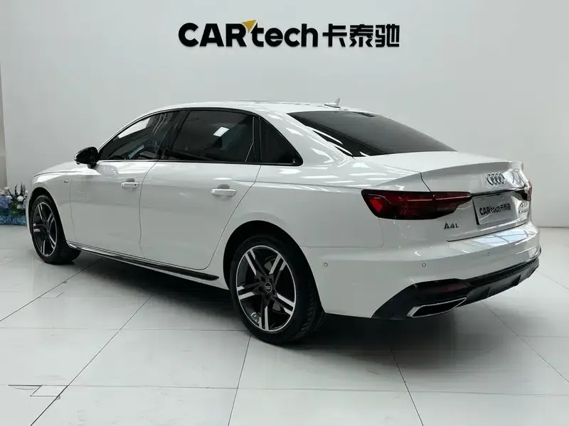 Audi A4L 2022 40 TFSI Fashion Dynamic Edition — миниатюра 5