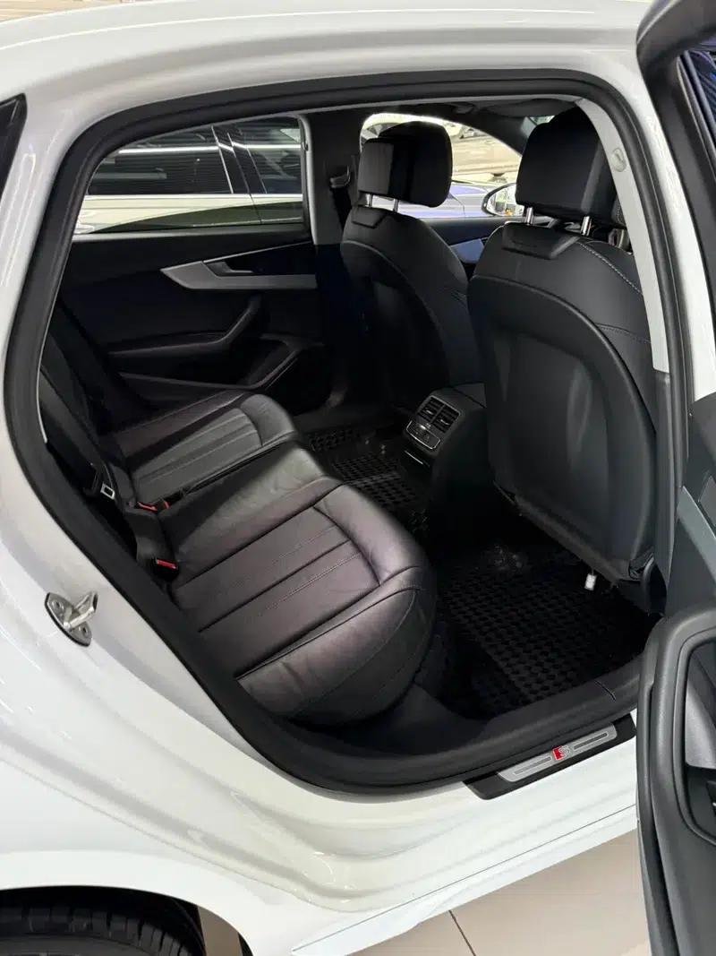 Audi A4L 2020 40 TFSI Fashion Dynamic Edition — миниатюра 10