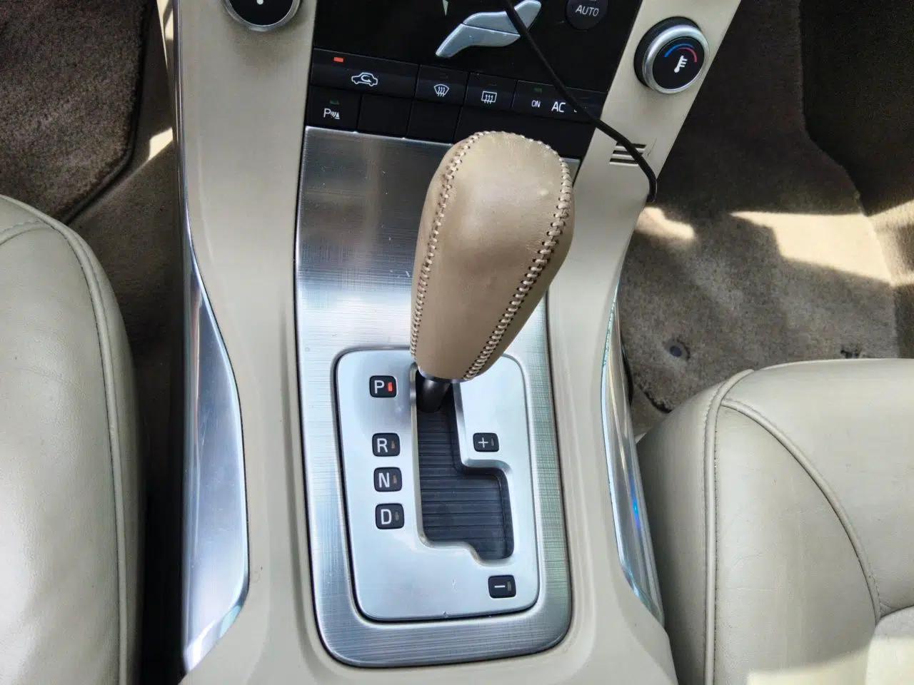 Volvo S80L 2011 2.0T ZhiShang Version — миниатюра 14
