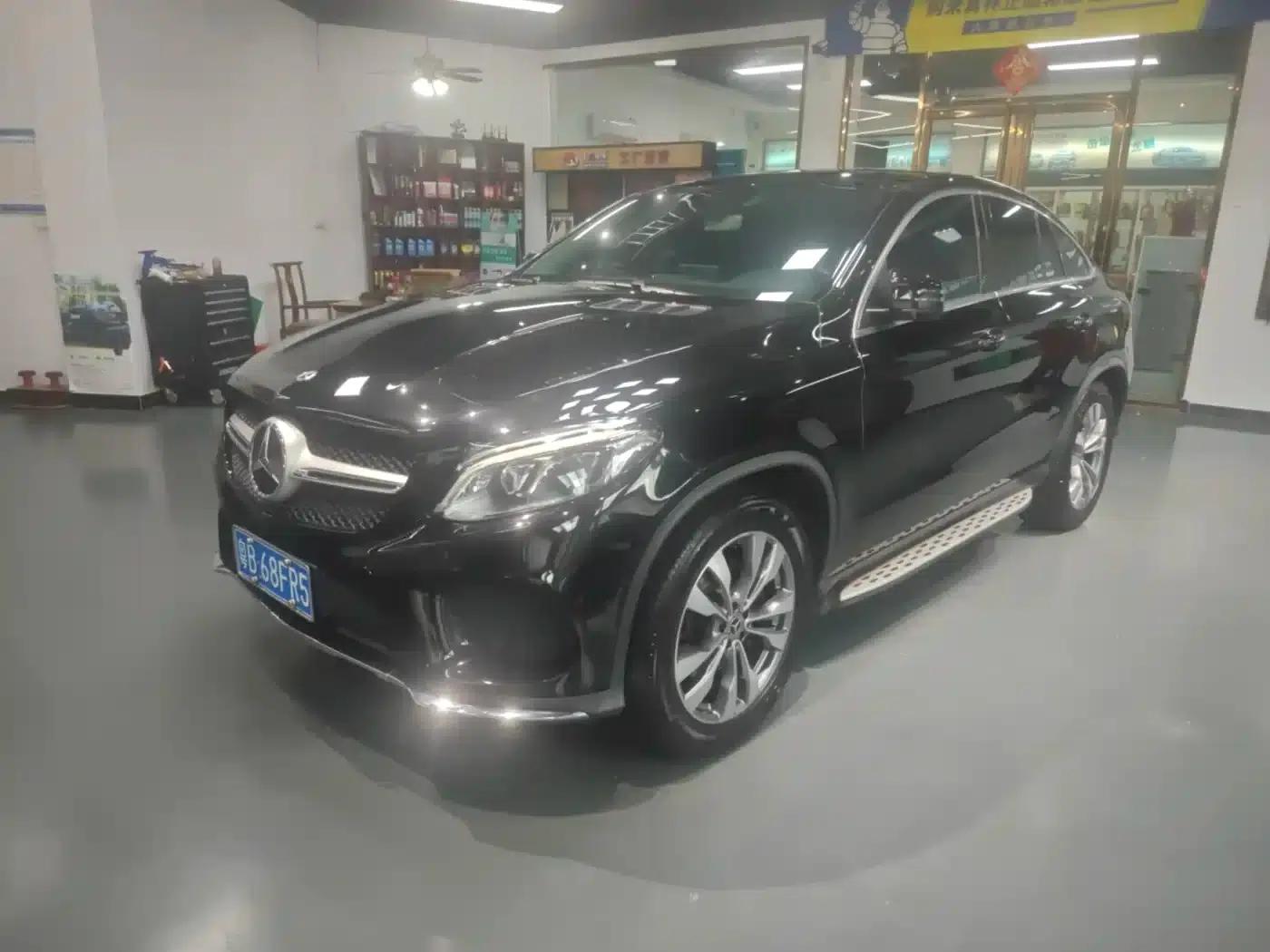 2017 Mercedes-Benz GLE Coupe, GLE 400 4MATIC Coupe SUV — миниатюра 1