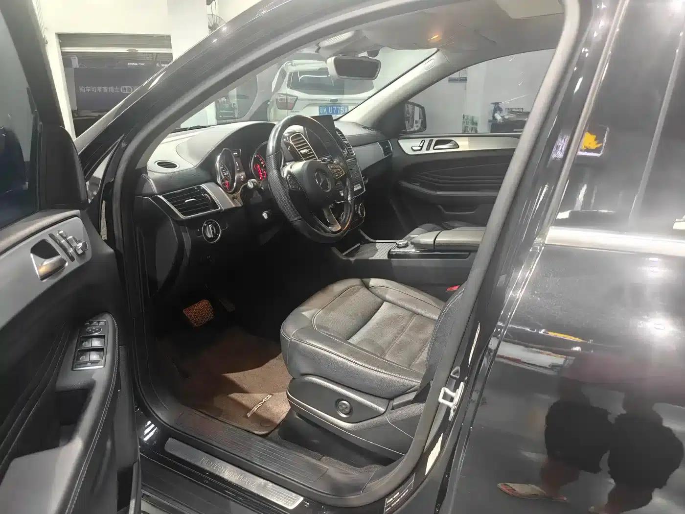 2017 Mercedes-Benz GLE Coupe, GLE 400 4MATIC Coupe SUV — миниатюра 6