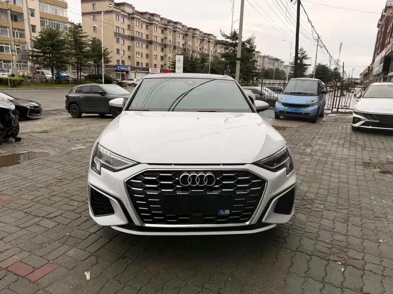 2022 Audi A3 A3L Limousine 35 TFSI Fashion Sport — миниатюра 2