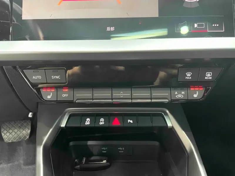Audi A3 2022 Sportback 35 TFSI Fashion Sport — миниатюра 10