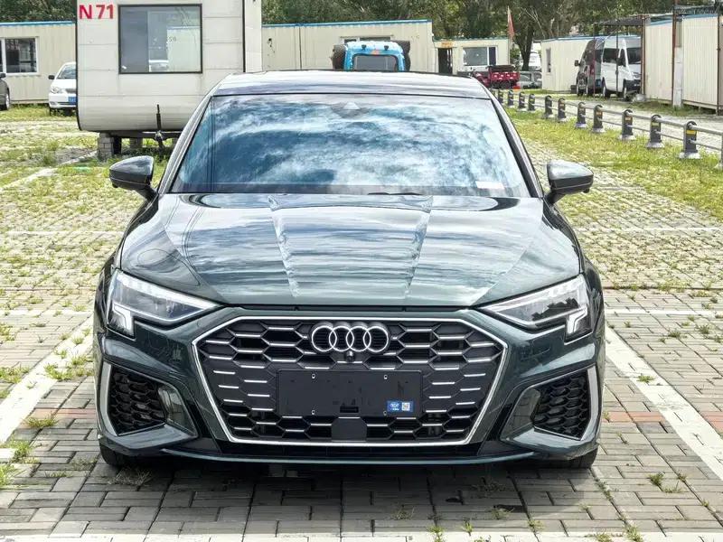 Audi A3 2023 Facelift Sportback 35 TFSI Fashion Sporty Model — миниатюра 2