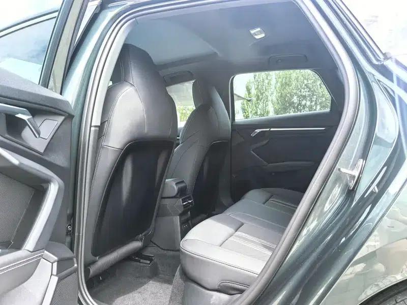 Audi A3 2023 Facelift Sportback 35 TFSI Fashion Sporty Model — миниатюра 15