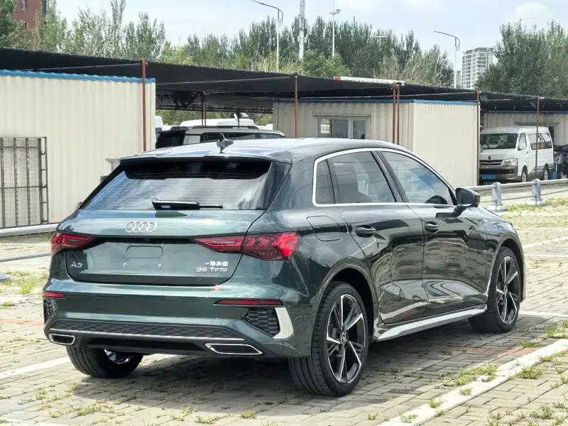 Audi A3 2023 Facelift Sportback 35 TFSI Fashion Sporty Model — миниатюра 6
