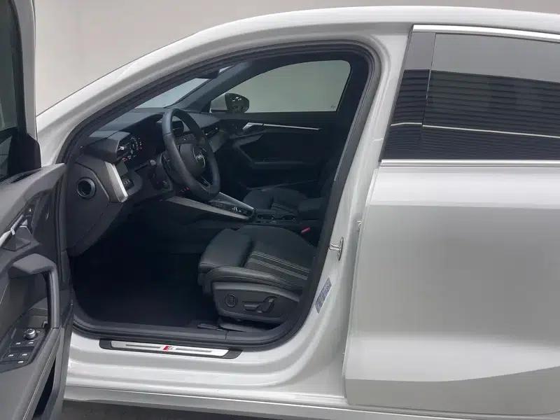 Audi A3 2022 Sportback 35 TFSI Fashion Sport — миниатюра 17