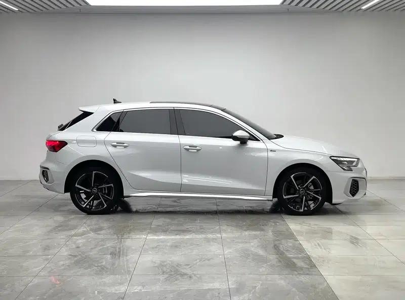 Audi A3 2022 Sportback 35 TFSI Fashion Sport — миниатюра 8