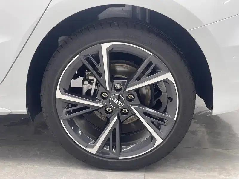 Audi A3 2022 Sportback 35 TFSI Fashion Sport — миниатюра 9