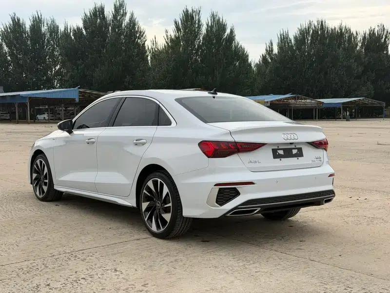 2023 Audi A3 A3L Limousine 35 TFSI Fashion Sport — миниатюра 4