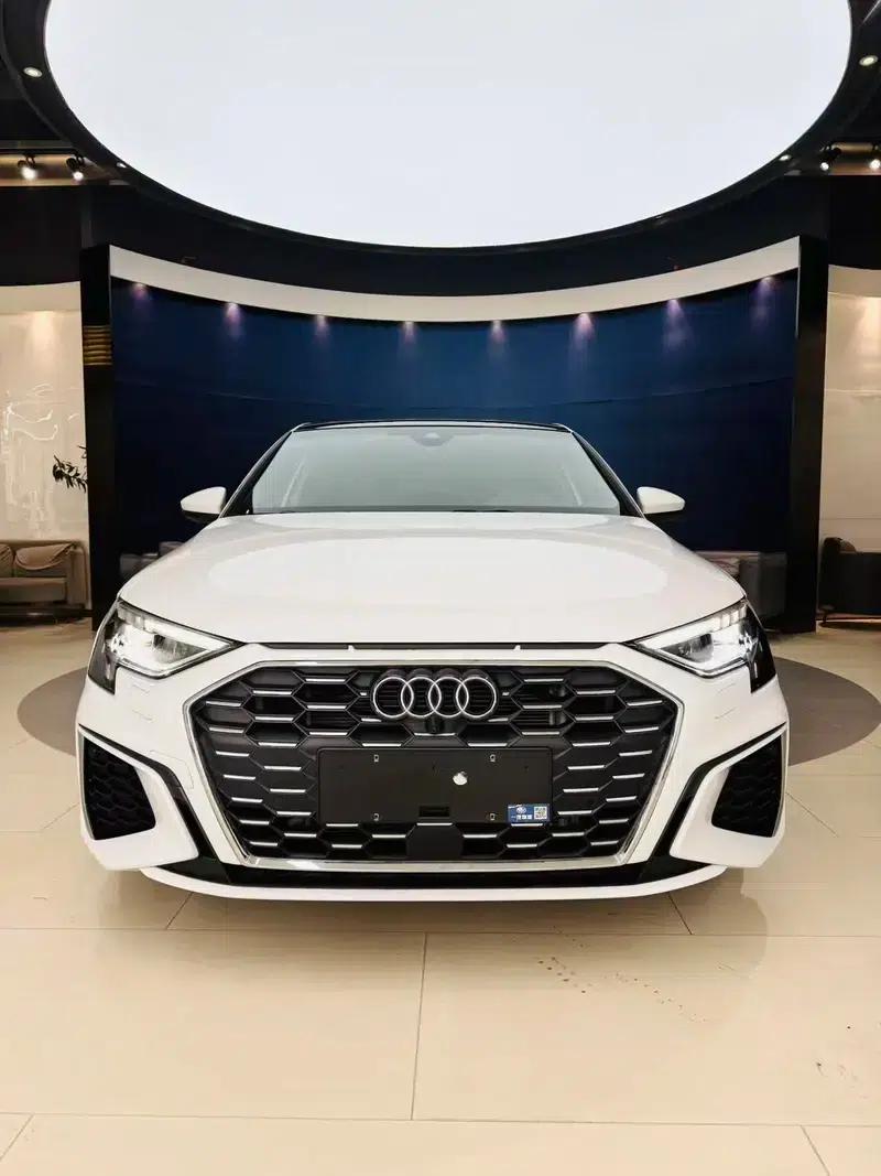 Audi A3 2022 Sportback 35 TFSI Fashion Sport — миниатюра 2