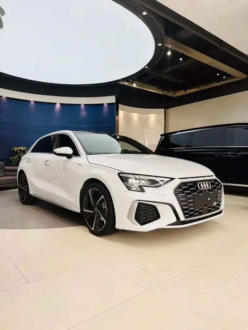 Audi A3 2022 Sportback 35 TFSI Fashion Sport — миниатюра 3