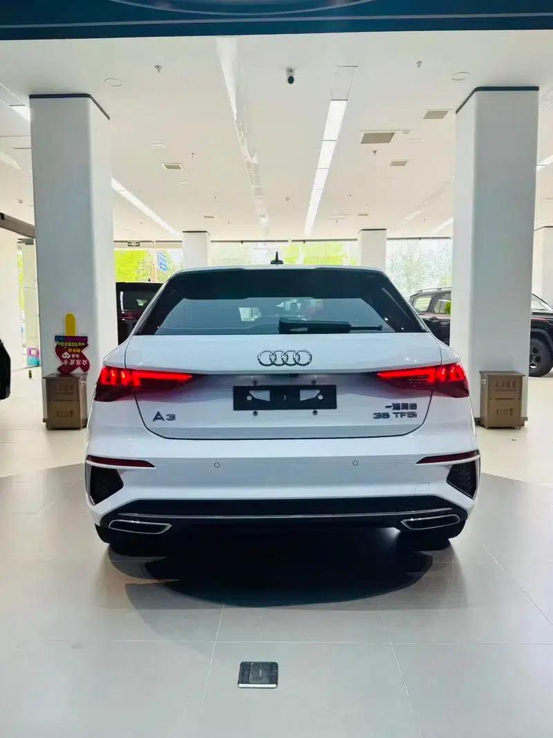 Audi A3 2022 Sportback 35 TFSI Fashion Sport — миниатюра 5