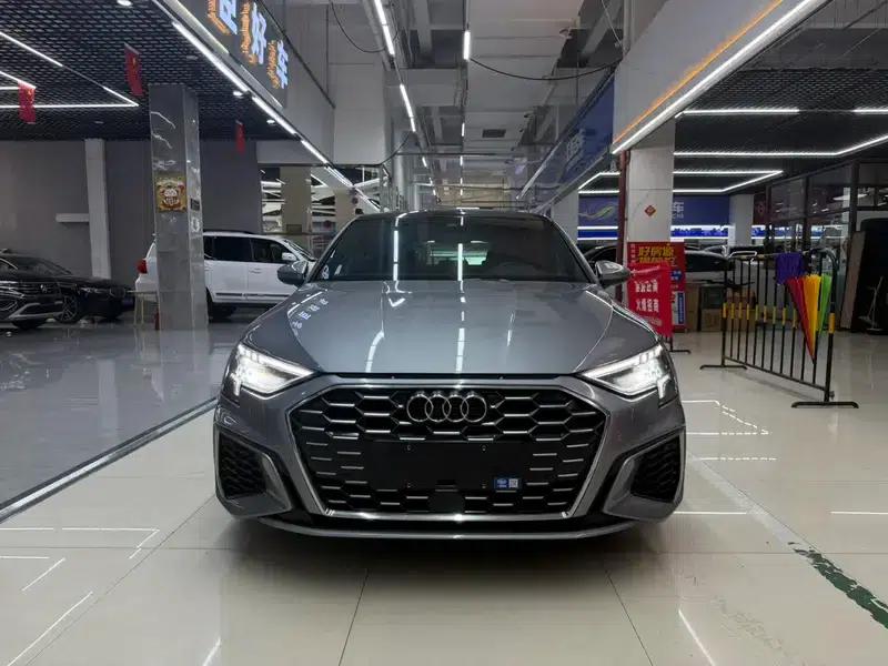 Audi A3 2023 Facelift Sportback 35 TFSI Fashion Sporty Model — миниатюра 2