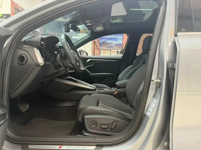 Audi A3 2023 Facelift Sportback 35 TFSI Fashion Sporty Model — миниатюра 16