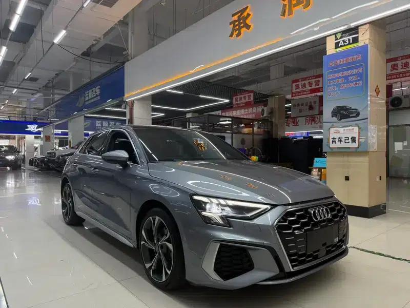 Audi A3 2023 Facelift Sportback 35 TFSI Fashion Sporty Model — миниатюра 3
