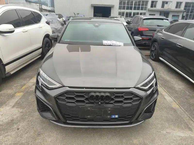 Audi A3 2023 Facelift A3L Limousine 35 TFSI Luxury Sport — миниатюра 2