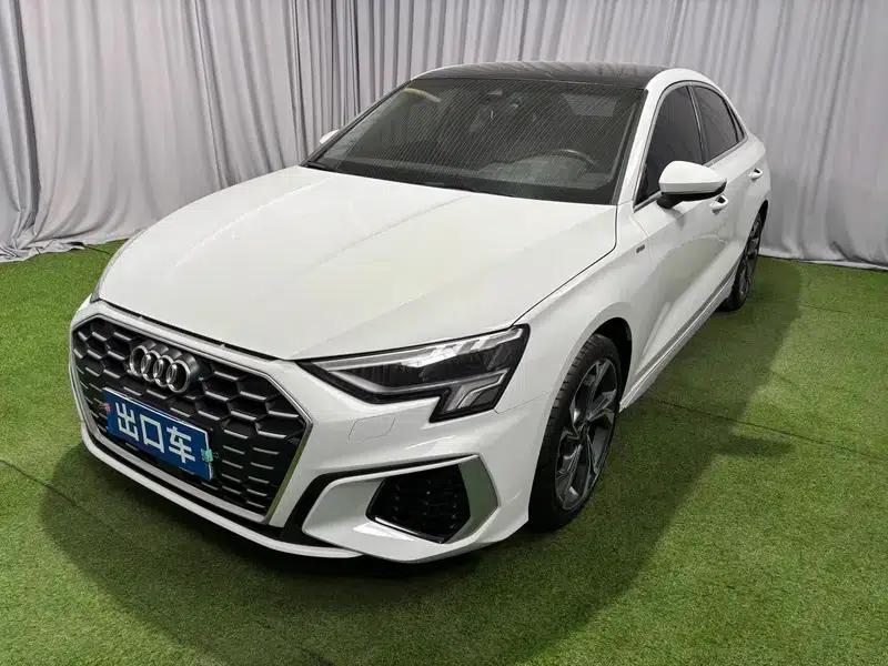 2022 Audi A3 A3L Limousine 35 TFSI Luxury Sport — миниатюра 1