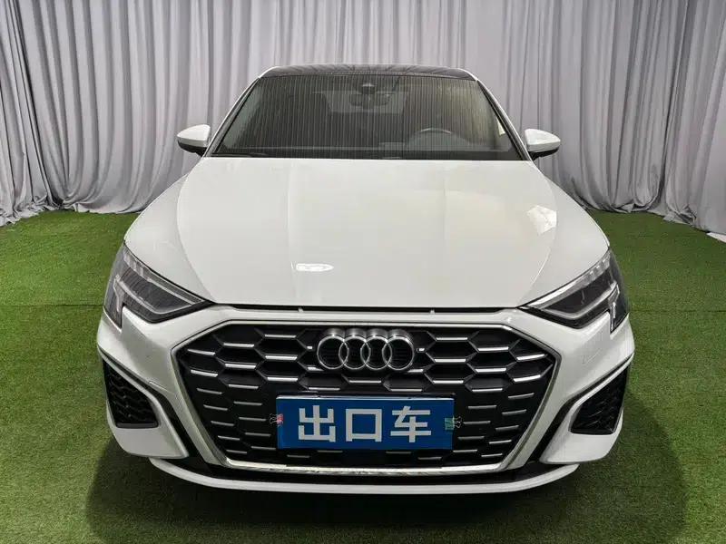 2022 Audi A3 A3L Limousine 35 TFSI Luxury Sport — миниатюра 2