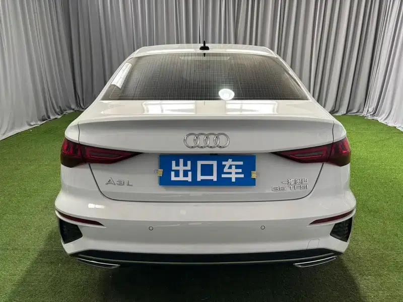 2022 Audi A3 A3L Limousine 35 TFSI Luxury Sport — миниатюра 5