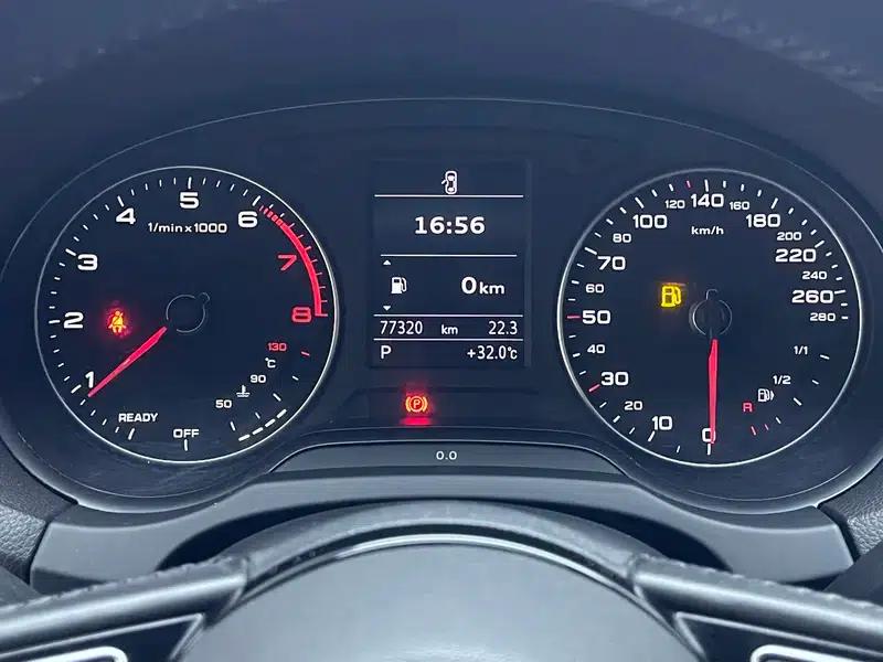 Audi A3 2018 30th Anniversary Edition Limousine 35 TFSI Fashion Model — миниатюра 15