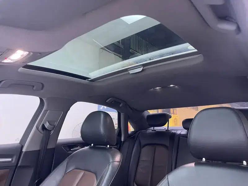 Audi A3 2018 30th Anniversary Edition Limousine 35 TFSI Fashion Model — миниатюра 19