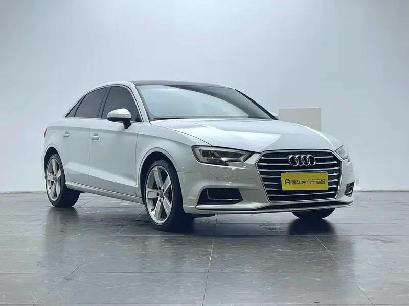 Audi A3 2018 30th Anniversary Edition Limousine 35 TFSI Fashion Model — миниатюра 3
