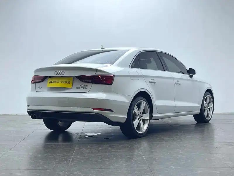 Audi A3 2018 30th Anniversary Edition Limousine 35 TFSI Fashion Model — миниатюра 7