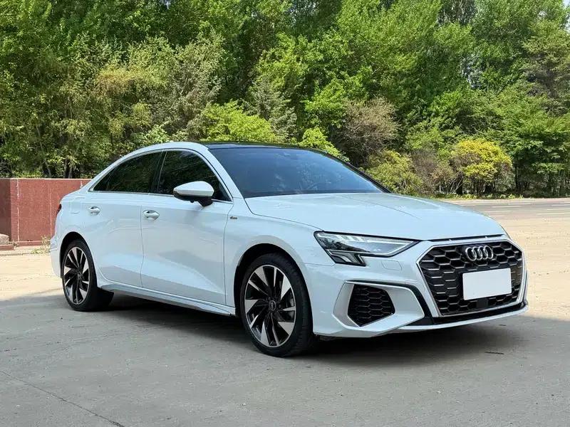 2022 Audi A3 A3L Limousine 35 TFSI Fashion Sport — миниатюра 3