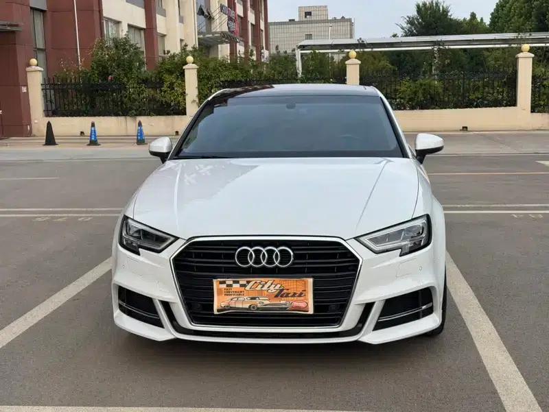 Audi A3 2018 30th Anniversary Edition Limousine 35 TFSI Sport — миниатюра 2