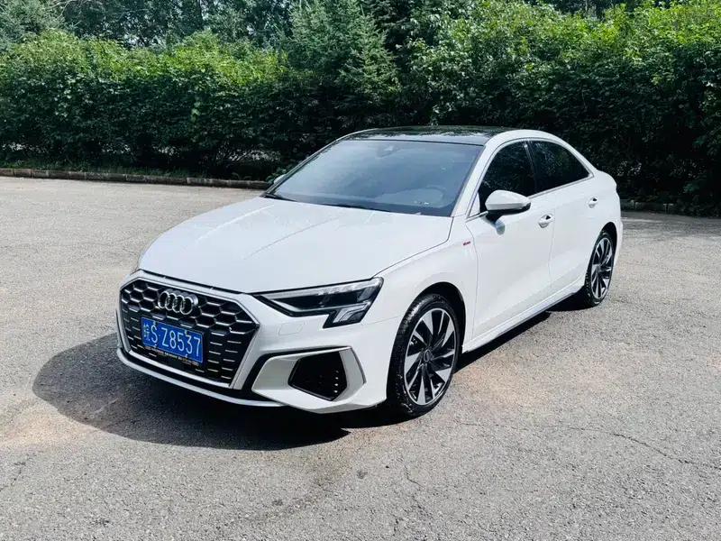 2023 Audi A3 A3L Limousine 35 TFSI Fashion Sport — миниатюра 1