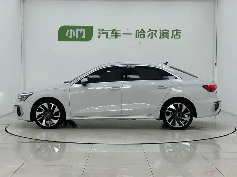 Audi A3 2023 Facelift A3L Limousine 35 TFSI Fashionable Elegant Model — миниатюра 4