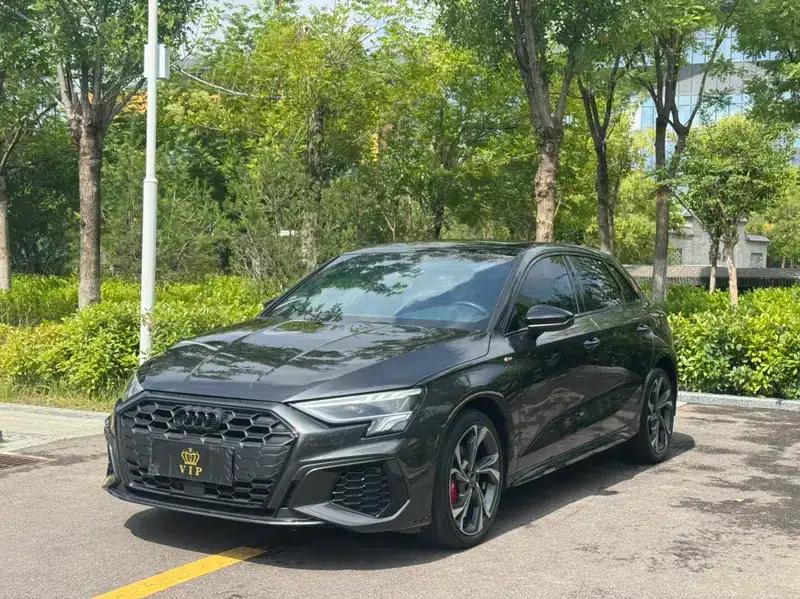 Audi A3 2022 Sportback 35 TFSI Luxury Sport — миниатюра 1