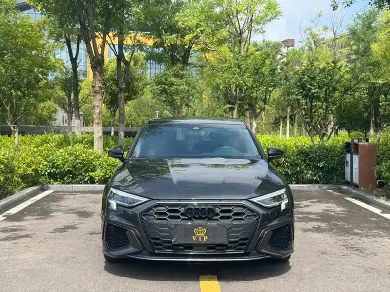 Audi A3 2022 Sportback 35 TFSI Luxury Sport — миниатюра 2