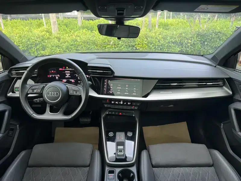 Audi A3 2022 Sportback 35 TFSI Luxury Sport — миниатюра 16