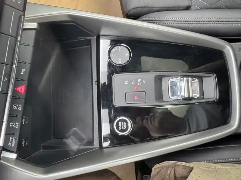 Audi A3 2022 Sportback 35 TFSI Luxury Sport — миниатюра 19