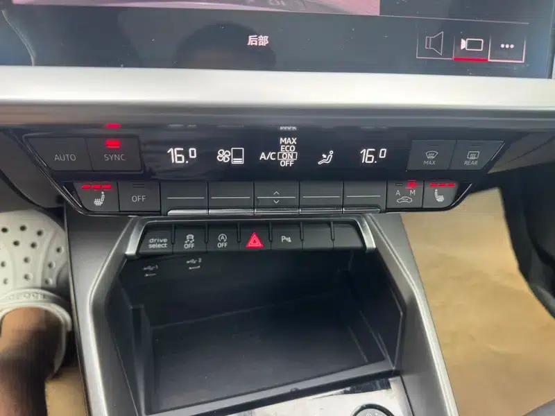 Audi A3 2022 Sportback 35 TFSI Luxury Sport — миниатюра 10