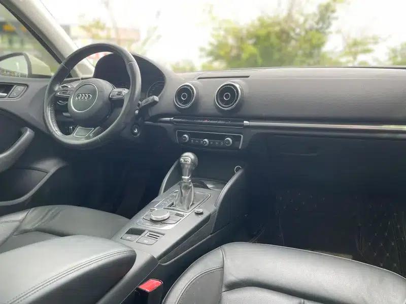 Audi A3 2014 Sportback 35 TFSI Automatic Comfort — миниатюра 11