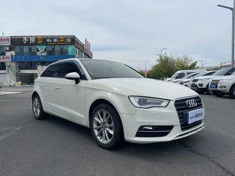 Audi A3 2014 Sportback 35 TFSI Automatic Comfort — миниатюра 3