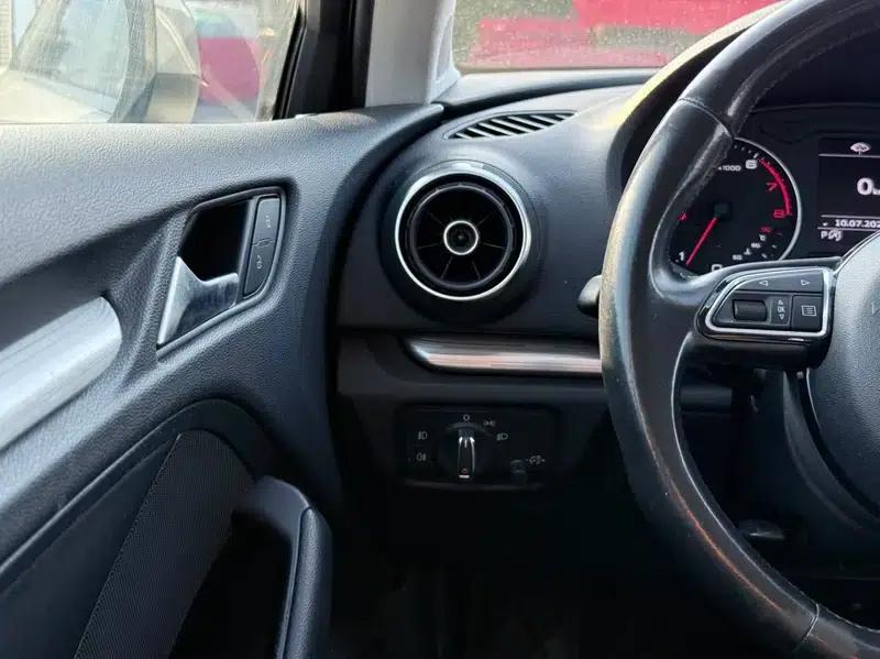 Audi A3 2014 Sportback 35 TFSI Automatic Comfort — миниатюра 14