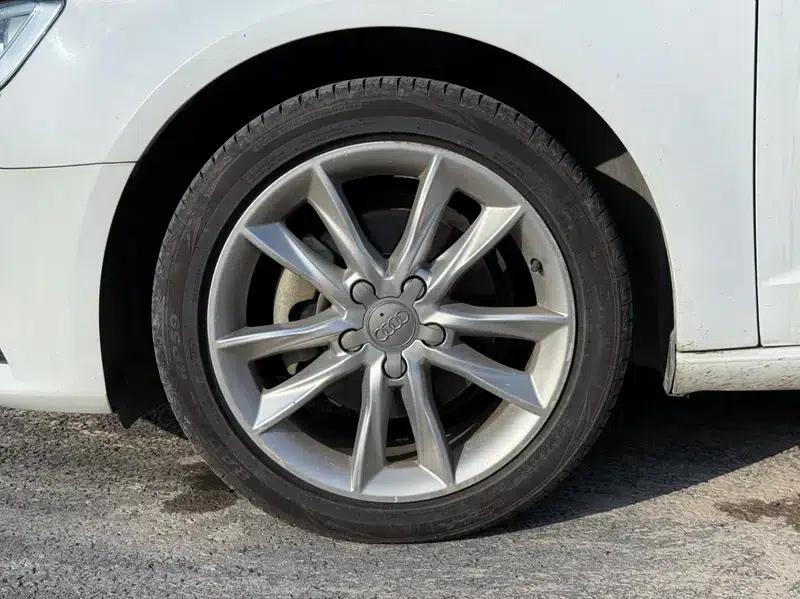 Audi A3 2014 Sportback 35 TFSI Automatic Comfort — миниатюра 7