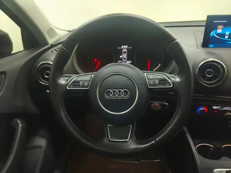 Audi A3 2014 Limousine 35 TFSI Automatic Comfort — миниатюра 16