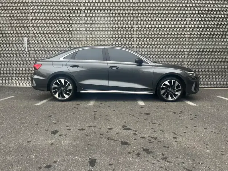 2023 Audi A3 A3L Limousine 35 TFSI Fashion Sport — миниатюра 5
