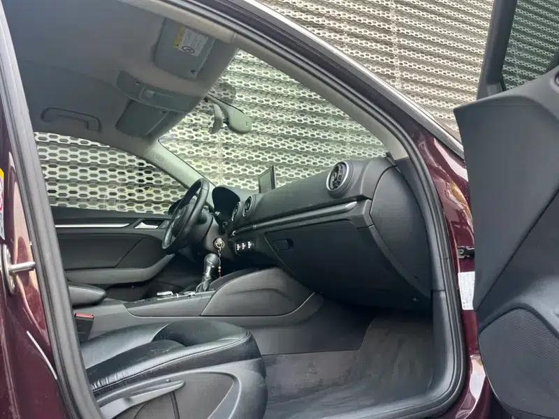 Audi A3 2016 Sportback 35 TFSI Progressive — миниатюра 15