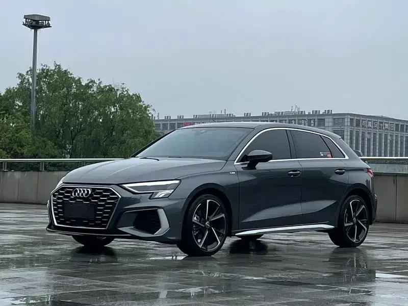 Audi A3 2021 Sportback 35 TFSI Fashion Sport — миниатюра 1