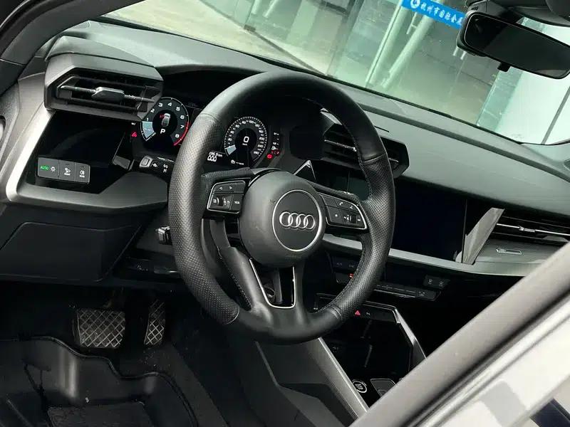 Audi A3 2021 Sportback 35 TFSI Fashion Sport — миниатюра 16