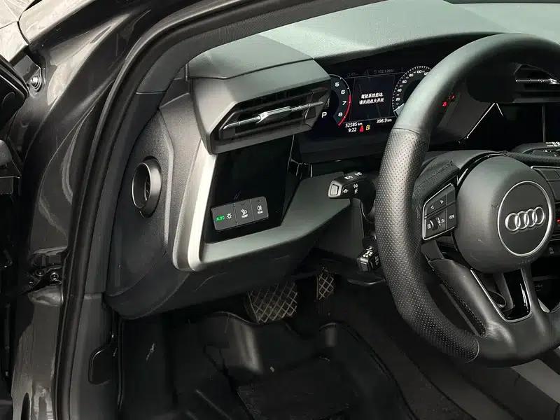 Audi A3 2021 Sportback 35 TFSI Fashion Sport — миниатюра 17